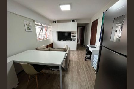 7_photo/94dce44f5d.d40d2a3df1b6b876-ATLAS-8c644b60-01ae-4dfd-b712-0d42166148de.jpg de kitnet/studio à venda com 1 quarto, 38m² em Alto da XV, Curitiba