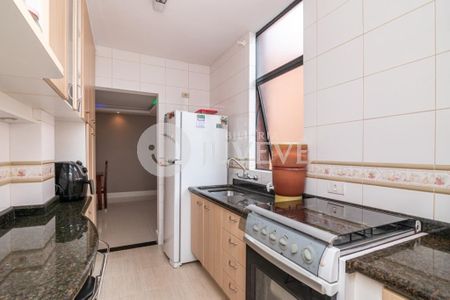 7_photo/94dce44f77.dd3fe2901def7c68-ATLAS-97d5f731-2f4b-4132-ba24-2b9c6916929c.jpg de apartamento à venda com 2 quartos, 77m² em Cristo Rei, Curitiba