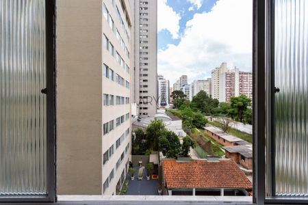 7_photo/94dce44ffb.c1b29f0ee4db1b4c-ATLAS-cb4884c5-72ac-46b7-9a22-8a4bf05473f4.jpg de apartamento à venda com 3 quartos, 117m² em Cristo Rei, Curitiba