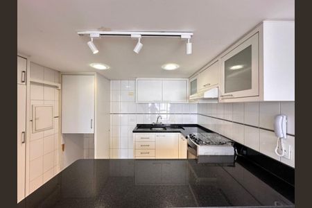 10_photo/94dce45009.0c92cfdc0d36777e-ATLAS-7d4c35fb-f676-4a2d-9fd3-26dfe07cc6c3.jpg de apartamento para alugar com 1 quarto, 42m² em Cristo Rei, Curitiba