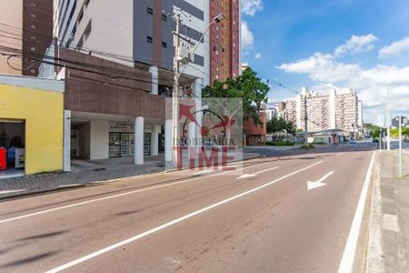 20_photo/94dce45009.cbd9561533afdf61-ATLAS-8b6b851e-5019-43a4-b6da-db5bf84929e1.jpg de apartamento à venda com 1 quarto, 28m² em Cristo Rei, Curitiba
