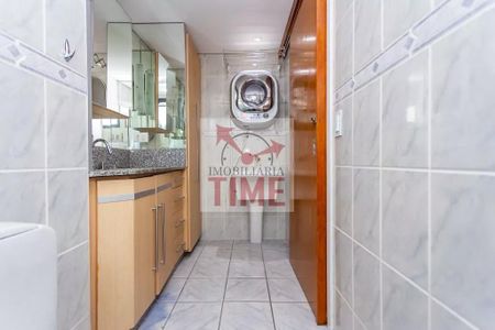 13_photo/94dce45009.cbd9561533afdf61-ATLAS-b478fe5d-474f-40d1-8634-3660cfcba5b7.jpg de apartamento à venda com 1 quarto, 28m² em Cristo Rei, Curitiba