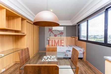 12_photo/94dce45009.cbd9561533afdf61-ATLAS-e465eedb-70b5-4b1a-aa04-c064272730f8.jpg de apartamento à venda com 1 quarto, 28m² em Cristo Rei, Curitiba