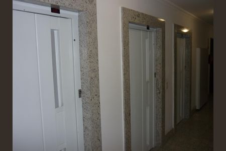 2_photo/94dce4500f.14dfae4d2d67acc8-ATLAS-8d7204a6-4a70-4a75-afe8-ef95d51ba378.jpg de apartamento à venda com 3 quartos, 89m² em Cristo Rei, Curitiba