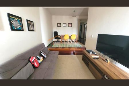 2_photo/94dce4500f.e478b37ff7deef03-ATLAS-0bfbff02-2e74-44c8-a056-47d98718308e.jpg de apartamento para alugar com 3 quartos, 90m² em Cristo Rei, Curitiba