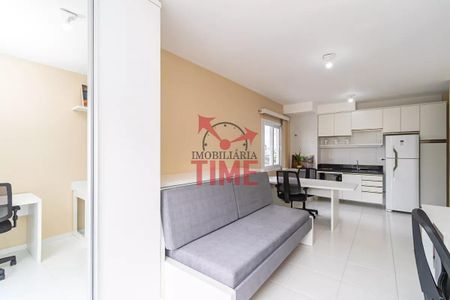 8_photo/94dce4504d.d30fd2dd3f359c3e-ATLAS-400c41a2-37af-432b-a69a-49fb114a76cb.jpg de apartamento à venda com 1 quarto, 32m² em Cristo Rei, Curitiba