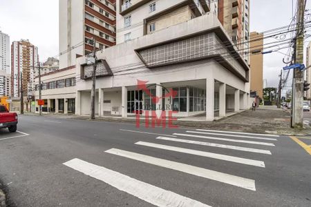 24_photo/94dce4504d.d30fd2dd3f359c3e-ATLAS-d1ce90de-ba00-4b4e-994d-2438962f907f.jpg de apartamento à venda com 1 quarto, 32m² em Cristo Rei, Curitiba