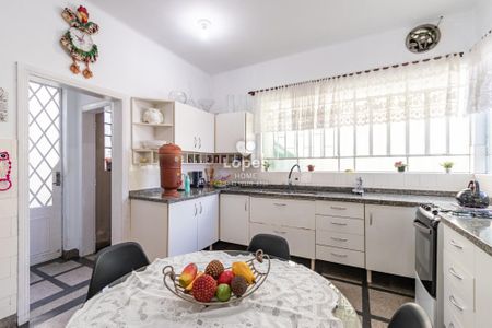 10_photo/94dce45127.cdd4f02be08f0036-ATLAS-04def6ea-1be2-43a9-816d-5fe9cd85ac3b.jpg de casa à venda com 3 quartos, 350m² em Jardim Botânico, Curitiba