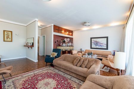 3_photo/94dce45127.cdd4f02be08f0036-ATLAS-31981125-e648-4a80-9ed5-111f45eefed2.jpg de casa à venda com 3 quartos, 350m² em Jardim Botânico, Curitiba