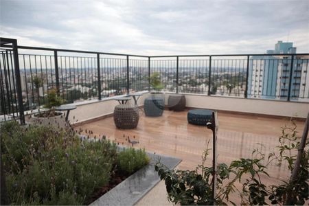 52_photo/94dce451a3.7b0f84ee883ae8f5-ATLAS-b34f6e12-0dba-4b94-b9af-9063f6a62d6e.jpg de apartamento à venda com 3 quartos, 81m² em Cristo Rei, Curitiba