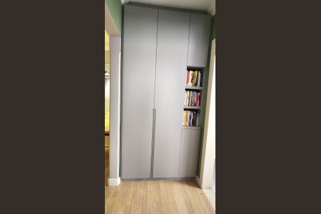 11_photo/94dce451c1.5b63f18bcccc212e-ATLAS-659eb4f8-b4ae-467f-86ce-ea726d95d9ed.jpg de apartamento à venda com 1 quarto, 45m² em Cristo Rei, Curitiba