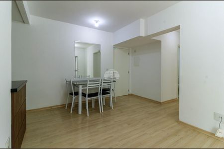 5_photo/94dce451c9.b8d89c88bb626ae9-ATLAS-daa72a7d-77b3-4e43-ab7f-a045f4db1bcc.jpg de apartamento à venda com 2 quartos, 68m² em Cristo Rei, Curitiba