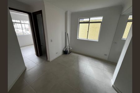 12_photo/94dce451c9.edeb4a16b057b41f-ATLAS-053bc8c7-285e-47e8-b447-a48b80fe1386.jpg de apartamento para alugar com 1 quarto, 44m² em Cristo Rei, Curitiba