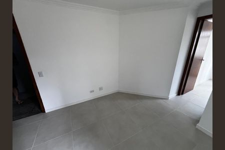 10_photo/94dce451c9.edeb4a16b057b41f-ATLAS-7628e3e6-2964-4283-95eb-e71df78561af.jpg de apartamento para alugar com 1 quarto, 44m² em Cristo Rei, Curitiba