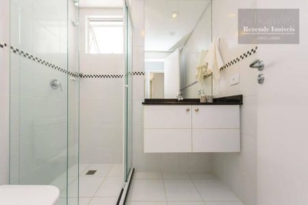 17_photo/94dce451cf.1e45375cdc56aaad-ATLAS-9507cbed-7661-41ea-acfb-d4139c4e29a5.jpg de apartamento à venda com 2 quartos, 73m² em Cristo Rei, Curitiba