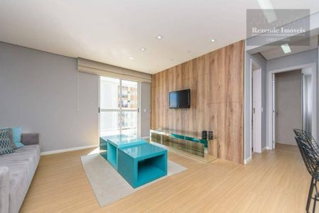 5_photo/94dce451cf.1e45375cdc56aaad-ATLAS-eb024b4f-c4e5-4057-b147-3b446b002370.jpg de apartamento à venda com 2 quartos, 73m² em Cristo Rei, Curitiba