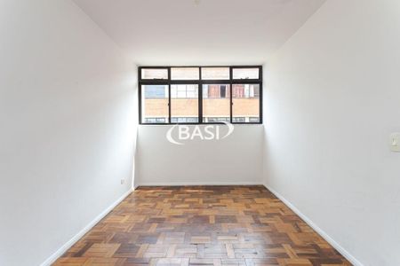 9_photo/94dce45357.8e5c7858c8ac873e-ATLAS-90159a64-3ea3-46ea-8c8a-ee1a433d7281.jpg de apartamento à venda com 3 quartos, 67m² em Cristo Rei, Curitiba