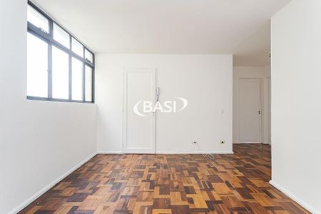 3_photo/94dce45357.8e5c7858c8ac873e-ATLAS-b188f1da-3a3f-40b6-a1be-3c1a150bbd6c.jpg de apartamento à venda com 3 quartos, 67m² em Cristo Rei, Curitiba