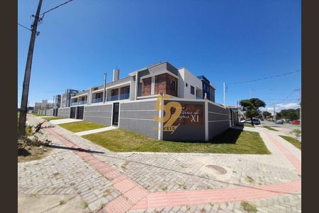 3_photo/94dce453f3.7bffc65aaa54ebfc-ATLAS-6ca9716c-167e-45b1-ad4d-c47a35f6bebb.jpg de casa à venda com 3 quartos, 121m² em Jardim Botânico, Curitiba