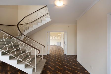 2_photo/94dce45425.adea7a1cd79bc600-ATLAS-08a8f9bf-9cb7-4b62-a8ab-0bbca0cb590e.jpg de casa à venda com 4 quartos, 405m² em Jardim Botânico, Curitiba