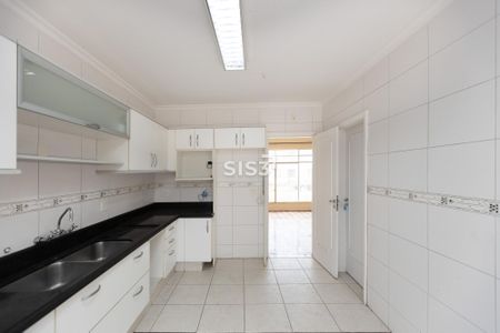 7_photo/94dce45425.adea7a1cd79bc600-ATLAS-46c3f2ba-d0da-4840-a6aa-9adf4a940c5e.jpg de casa à venda com 4 quartos, 405m² em Jardim Botânico, Curitiba