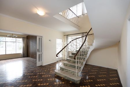 9_photo/94dce45425.adea7a1cd79bc600-ATLAS-b09afd7f-062f-4097-9d49-98d7d38c8d57.jpg de casa à venda com 4 quartos, 405m² em Jardim Botânico, Curitiba