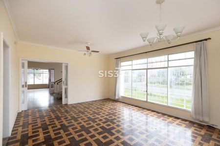 5_photo/94dce45425.adea7a1cd79bc600-ATLAS-eaea2134-d971-4e03-97c0-17e358bedd89.jpg de casa à venda com 4 quartos, 405m² em Jardim Botânico, Curitiba