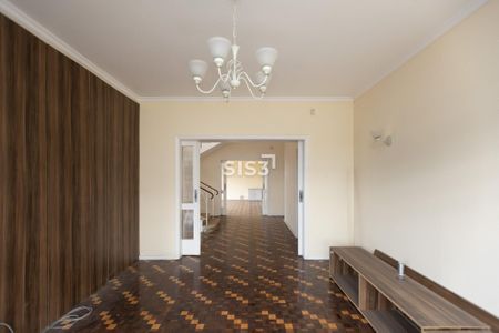 2_photo/94dce45425.adea7a1cd79bc600-ATLAS-eca29e60-5da9-4432-8fcb-a2e32b2ee40c.jpg de casa à venda com 4 quartos, 405m² em Jardim Botânico, Curitiba