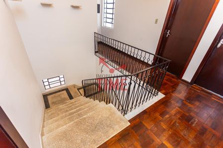 2_photo/94dce45459.6d966f5fb5582f4e-ATLAS-0f8c26d0-75db-4ef6-b887-3c2785f53152.jpg de casa à venda com 5 quartos, 216m² em Jardim Botânico, Curitiba