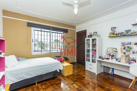 4_photo/94dce45459.6d966f5fb5582f4e-ATLAS-1ed8d353-0f26-42b6-a16d-3811226e5ba8.jpg de casa à venda com 5 quartos, 216m² em Jardim Botânico, Curitiba