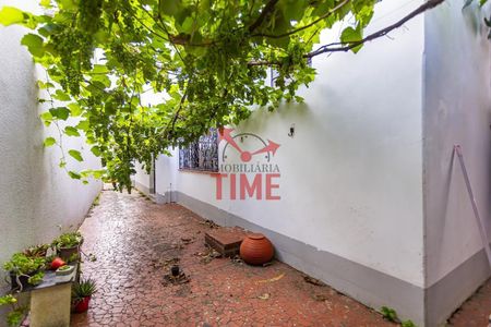 10_photo/94dce45459.6d966f5fb5582f4e-ATLAS-3422057c-83d3-4f6c-ae82-1baca86bcc52.jpg de casa à venda com 5 quartos, 216m² em Jardim Botânico, Curitiba