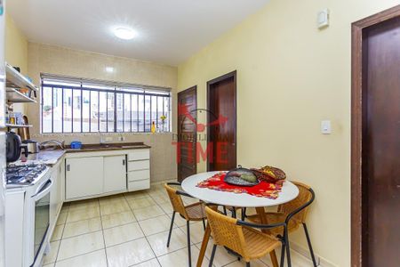 31_photo/94dce45459.6d966f5fb5582f4e-ATLAS-39037c0b-9fa5-428b-aa2b-8a28c9f59966.jpg de casa à venda com 5 quartos, 216m² em Jardim Botânico, Curitiba