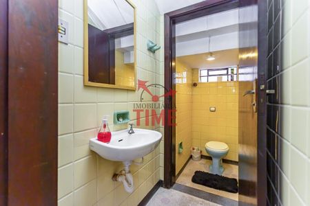 11_photo/94dce45459.6d966f5fb5582f4e-ATLAS-48acf585-4585-489c-9047-aff3eaa7b9ce.jpg de casa à venda com 5 quartos, 216m² em Jardim Botânico, Curitiba