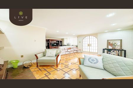 2_photo/94dce4560b.1c5ee5b12bdcf8f7-ATLAS-a93b5258-3910-466e-b3cc-48b302a082de.jpg de casa à venda com 3 quartos, 270m² em Jardim Botânico, Curitiba