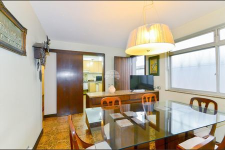 17_photo/94dce4569f.9e8f1c97e4a047f1-ATLAS-ec9b977e-574f-47ab-a404-fe2e2fe0a793.jpg de casa à venda com 3 quartos, 343m² em Jardim Botânico, Curitiba