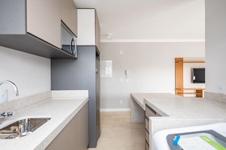 11_photo/94dce456a7.7042985c7bcf9f99-ATLAS-76183dfc-9eb4-4a50-bda1-2fbe0179db7e.jpg de apartamento para alugar com 2 quartos, 69m² em Jardim Botânico, Curitiba