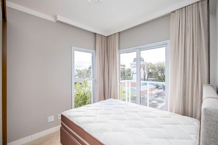 9_photo/94dce456a7.8b2aed6ddede35aa-ATLAS-a7dd93a8-775b-434c-ad54-85e44a7e354b.jpg de apartamento para alugar com 2 quartos, 69m² em Jardim Botânico, Curitiba