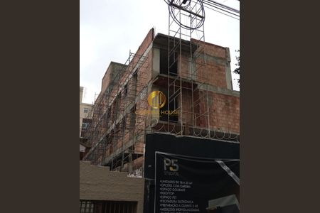 10_photo/94dce458c7.0c545a3b42f8eb96-ATLAS-da07cefb-8eb6-45b3-b13e-c4a261956b46.jpg de casa à venda com 1 quarto, 29m² em Rebouças, Curitiba