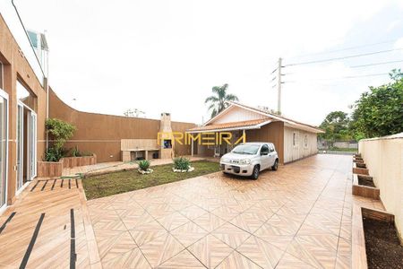 5_photo/94dce459d5.4909862b8c1c38b1-ATLAS-0d6ff54b-00e1-4b13-85fd-3e052349d2d7.jpg de casa à venda com 3 quartos, 432m² em Rebouças, Curitiba