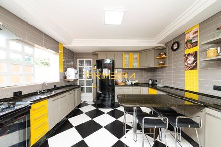 7_photo/94dce459d5.4909862b8c1c38b1-ATLAS-189f59db-00f6-45e9-aea6-6f0bab8ccdf7.jpg de casa à venda com 3 quartos, 432m² em Rebouças, Curitiba