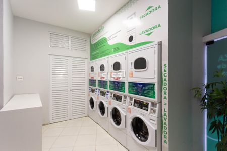 21_photo/94dce45aaf.1050fe834fcc2e2f-ATLAS-57ce2ff8-2d8d-4d97-bae3-5a84bade05dd.jpg de kitnet/studio à venda com 1 quarto, 44m² em Cristo Rei, Curitiba