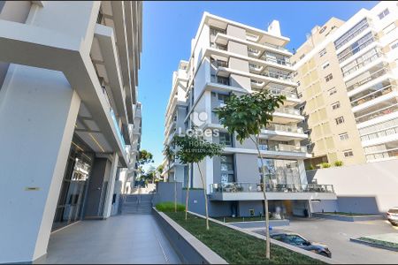 3_photo/94dce45d0f.0f81dd1a9a4f6ffb-ATLAS-c9887b96-37a5-4c90-bd2f-7cf6d1c88832.jpg de apartamento à venda com 2 quartos, 96m² em Rebouças, Curitiba