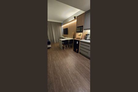 11_photo/94dce45d49.c7048a8dc0618162-ATLAS-927c783f-5039-42dc-a4e7-2c55402d5b87.jpg de apartamento para alugar com 1 quarto, 28m² em Água Verde, Curitiba