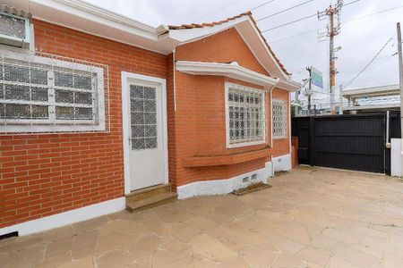 42_photo/94dce45e31.b4a6e4814356792c-ATLAS-5508b73e-93da-49a5-91d0-856801b2df4c.jpg de casa à venda com 6 quartos, 319m² em Jardim Botânico, Curitiba