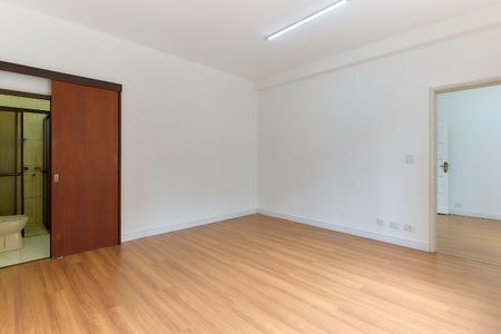 6_photo/94dce45e31.b4a6e4814356792c-ATLAS-8ea85bcc-f9e5-406d-b375-9d7bc10c7bca.jpg de casa à venda com 6 quartos, 319m² em Jardim Botânico, Curitiba