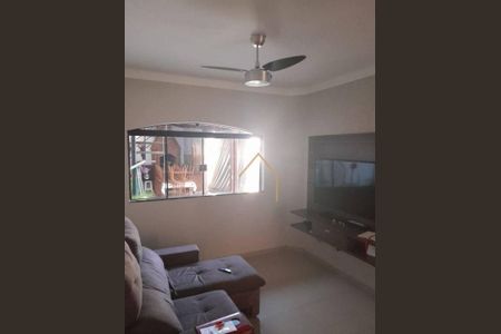 4_photo/94dce45e7b.4bd2615f33144f40-ATLAS-4d34a580-e879-45e4-8b87-9d363d2ae36c.jpg de casa à venda com 4 quartos, 182m² em Rebouças, Curitiba