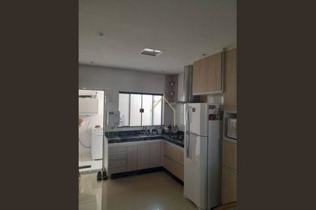 11_photo/94dce45e7b.4bd2615f33144f40-ATLAS-bc3be9a9-51b3-4b06-9975-01b5fe4053d7.jpg de casa à venda com 4 quartos, 182m² em Rebouças, Curitiba