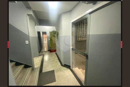 3_photo/94dce460cf.a50468749ac61d3b-ATLAS-c23e2b3c-140c-4a4a-836a-269dca95ac12.jpg de apartamento à venda com 3 quartos, 80m² em Rebouças, Curitiba