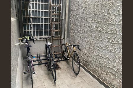 30_photo/94dce460cf.d6d0f4489e8b78ab-ATLAS-da8c769d-bc8d-40eb-8ebf-82b188815445.jpg de apartamento para alugar com 2 quartos, 78m² em Centro, Curitiba