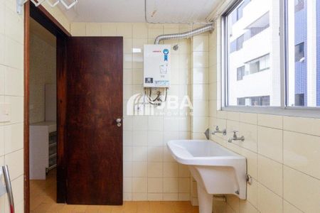 2_photo/94dce46143.4597541ee837cdd0-ATLAS-e8e1b555-27b4-473d-8e9e-48fd821ed5d7.jpg de apartamento à venda com 3 quartos, 90m² em Rebouças, Curitiba